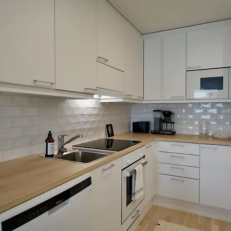 Enchanting One Bedroom 아파트 로바니에미